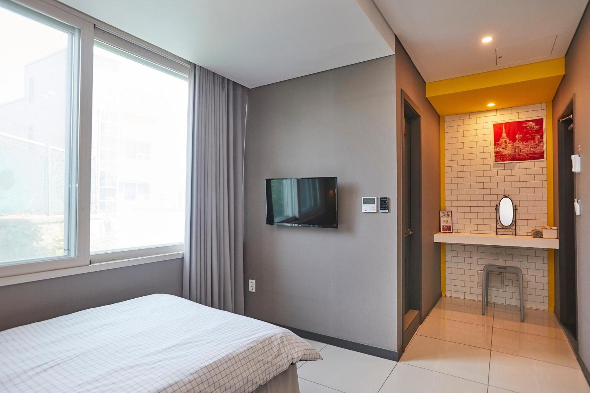 Red-Lighthouse Guest House Sokcho Cameră foto